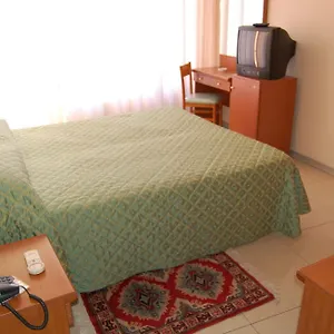 hotel-cristallo-lerici.hotelitalianriviera.com/
